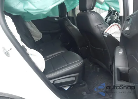 2022 Ford Escape Sel Hybrid z USA, uszkodzony, nr VIN 1FMCU0CZ1NUB47225